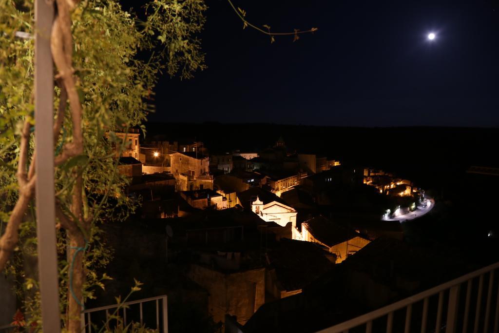 La Casa Del Gelsomino Bed & Breakfast Ragusa Exterior photo